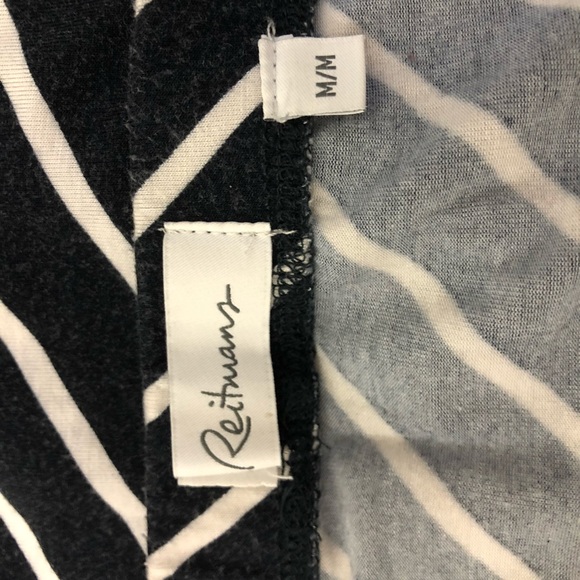 Maxi Skirt with Side Slits - Picture 6 of 6